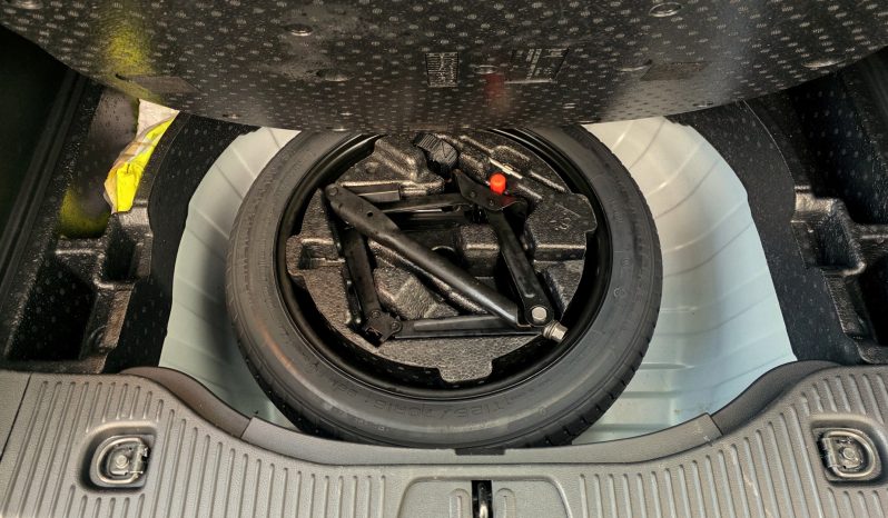 
								Grzane fotele i kierownica full									