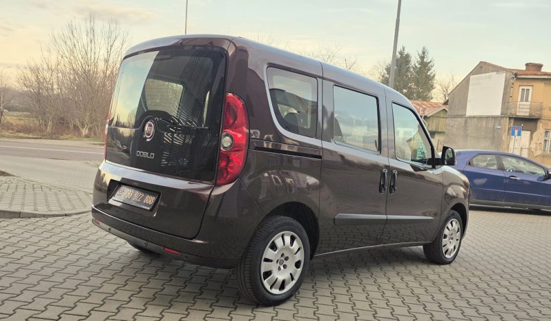 
								KLIMA  4 el. szyby  Czujniki parkowania full									