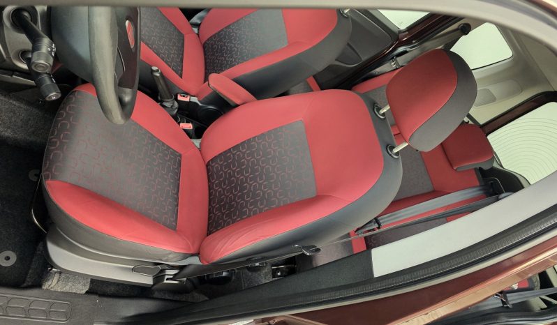 
								KLIMA  4 el. szyby  Czujniki parkowania full									