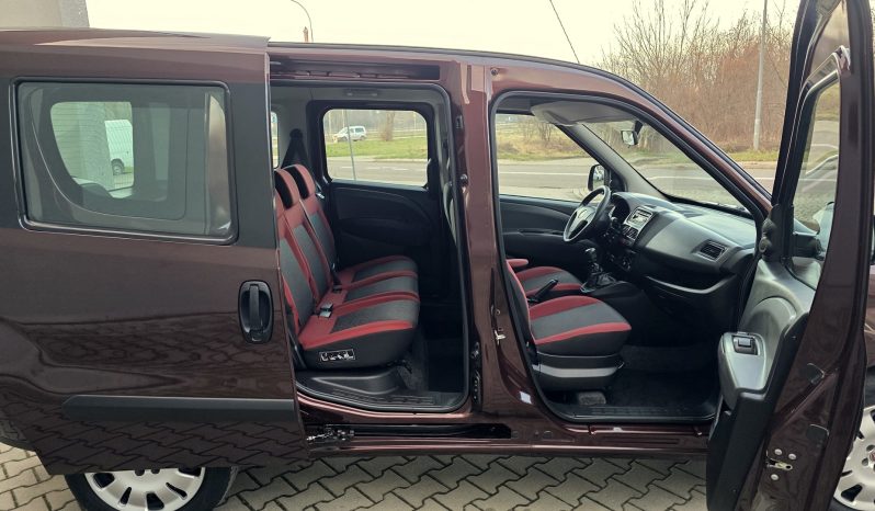 
								KLIMA  4 el. szyby  Czujniki parkowania full									