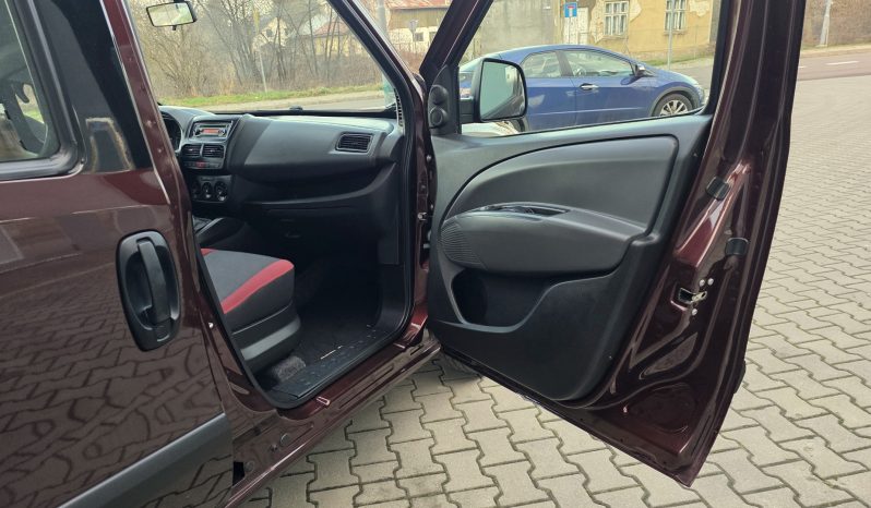 
								KLIMA  4 el. szyby  Czujniki parkowania full									