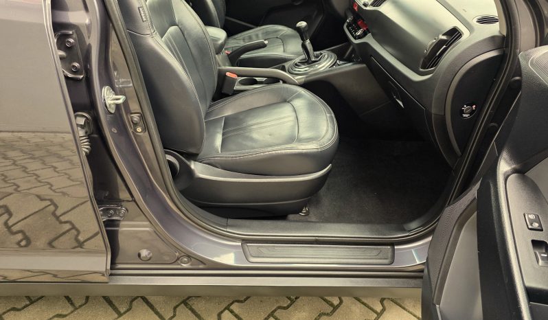 
								Kamera Nawigacja Skóra Panorama full									