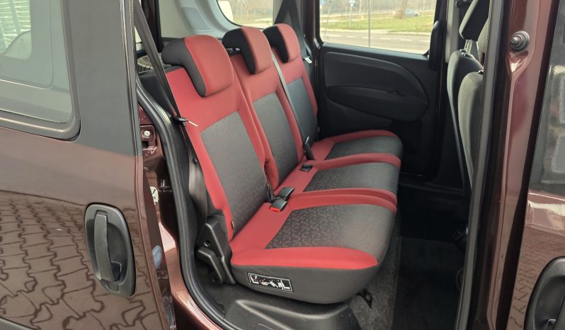 
								KLIMA  4 el. szyby  Czujniki parkowania full									